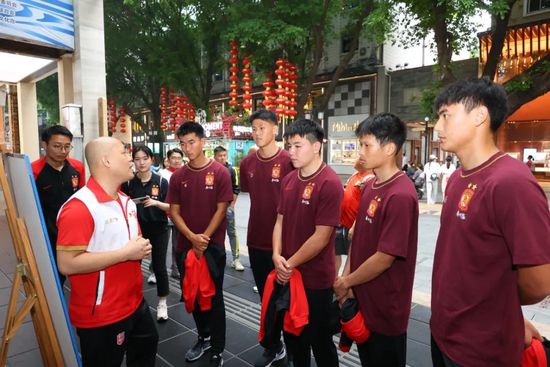 东方成人av