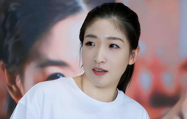 李妮vk